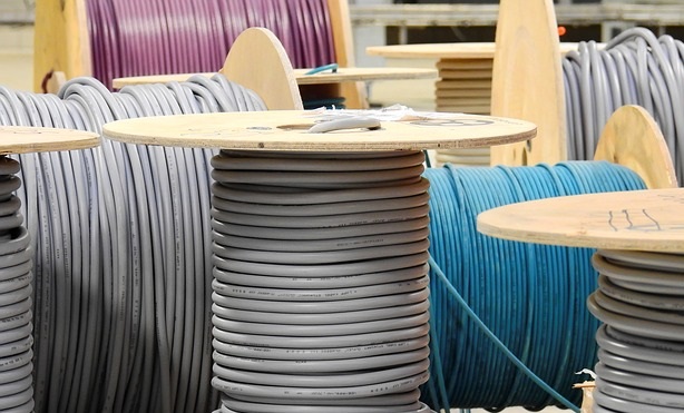 kabel listrik