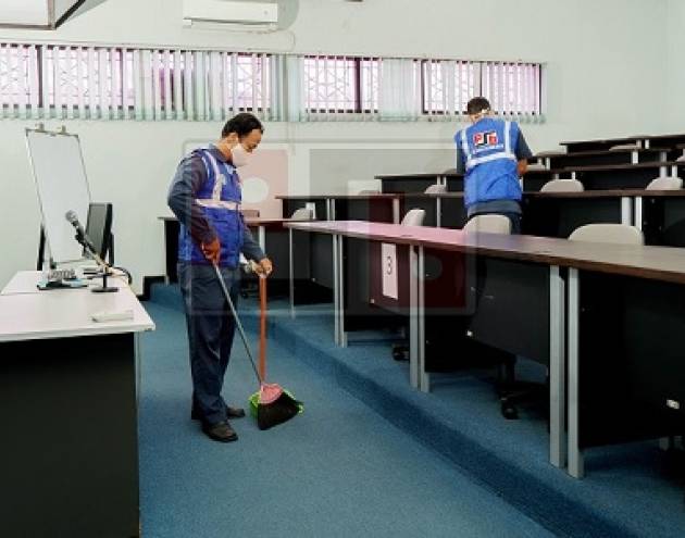 Cleaning Service PT. Krakatau Jasa Industri hadir di Cilegon