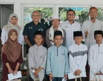 SANTUNAN ANAK YATIM BERSAMA KOMISARIS, DIREKSI, DAN KARYAWAN PT KRAKATAU JASA INDUSTRI