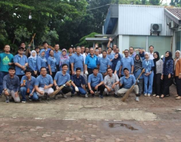 Kegiatan Jumat Bersih sebagai Dukungan Program ESG - PT Krakatau Jasa Industri