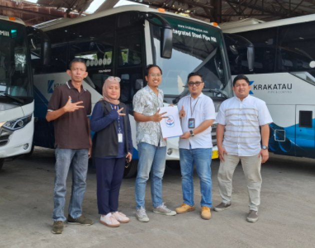 Serah Terima Kendaraan 3 Unit Bus PT KPI