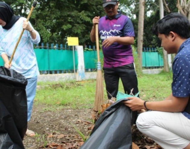 Kegiatan Jumat Bersih Kontribusi PT KJI di Bulan K3 Nasional